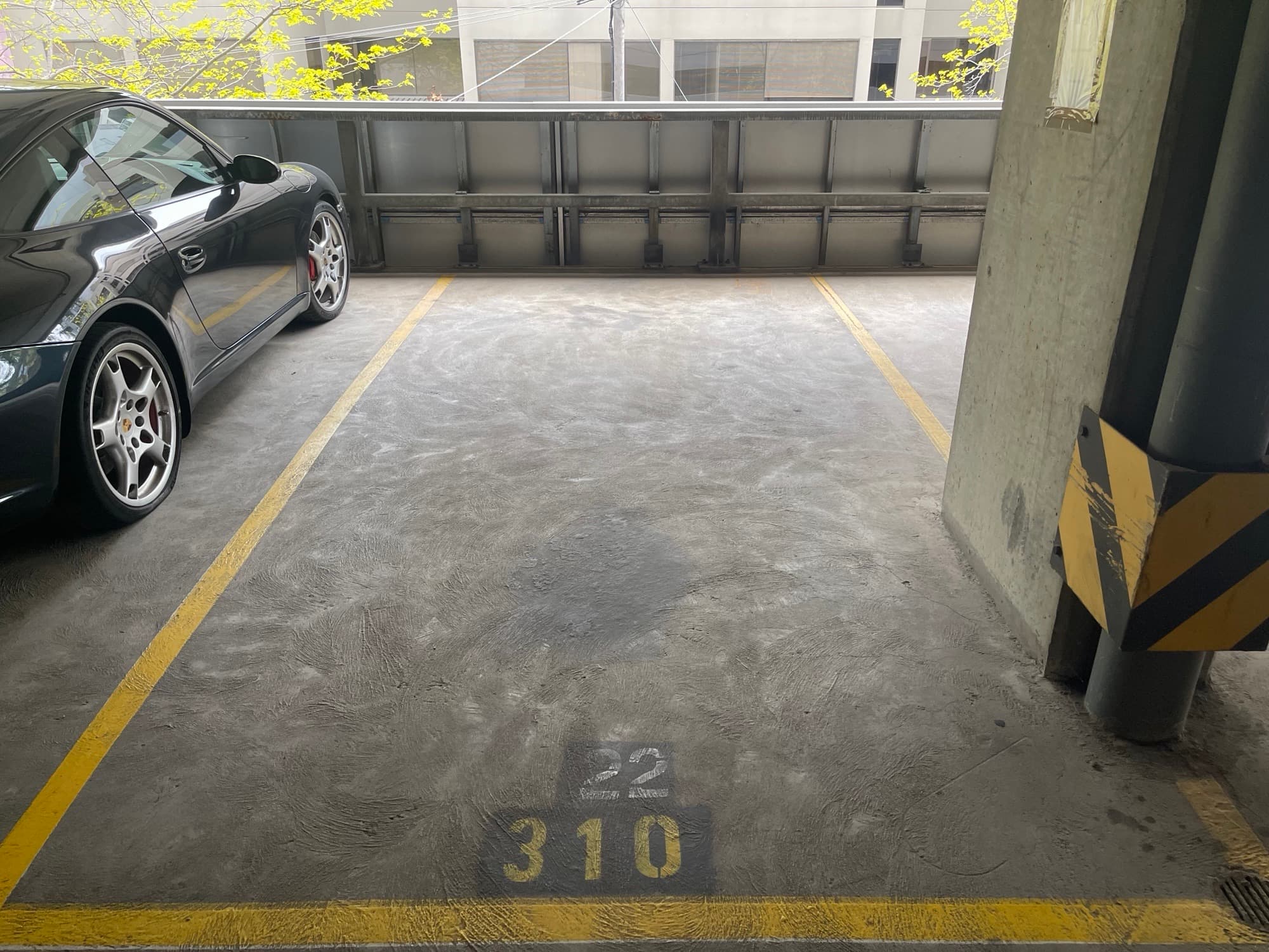Car park bay 4
