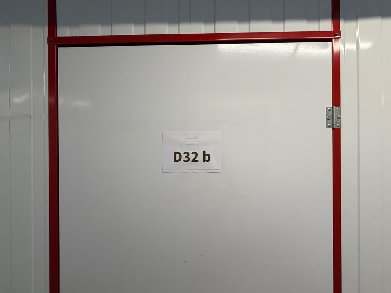 D32B - View 1